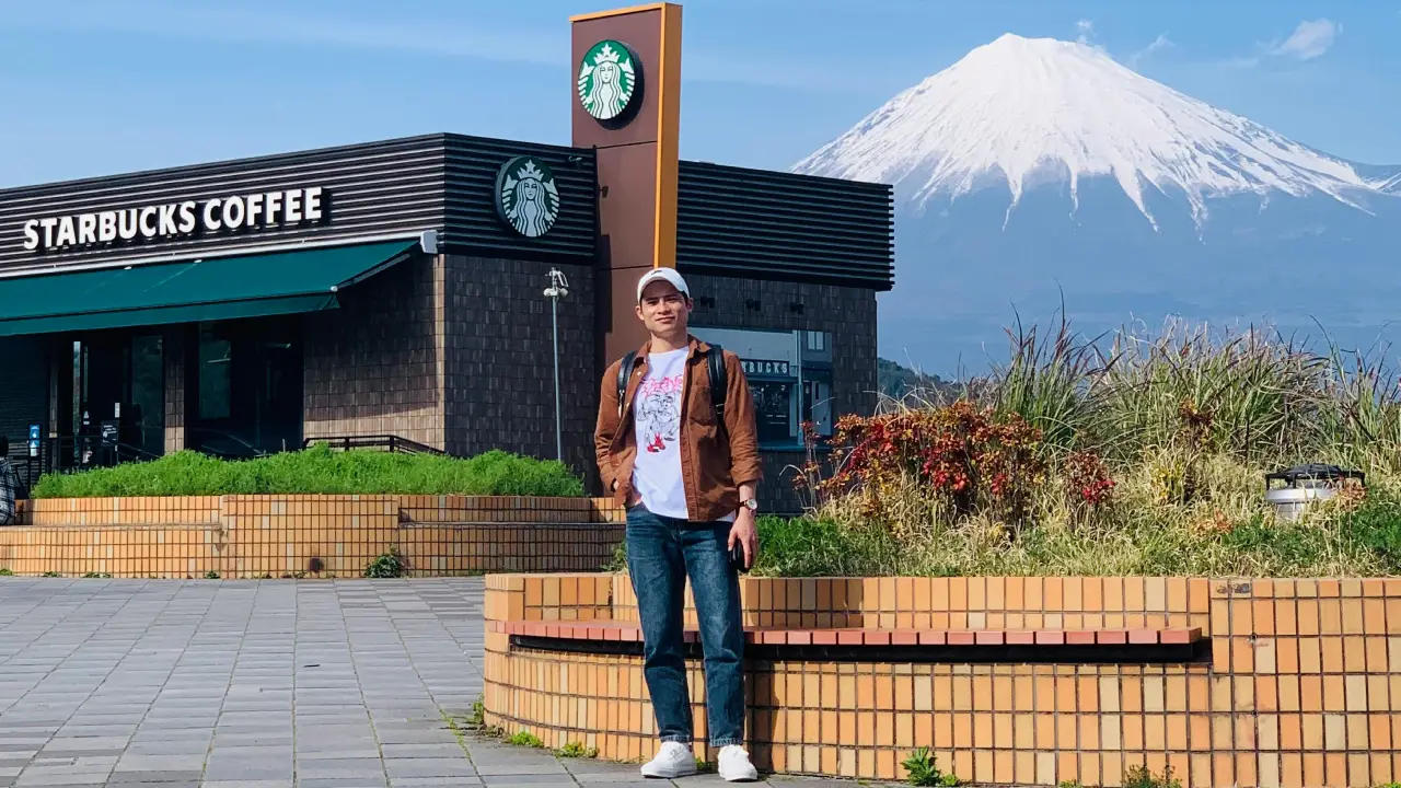What To Wear for a Starbucks Interview