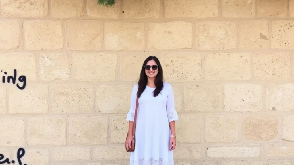 woman outfit guide in Israel